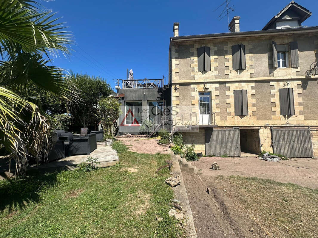 Maison à CADILLAC