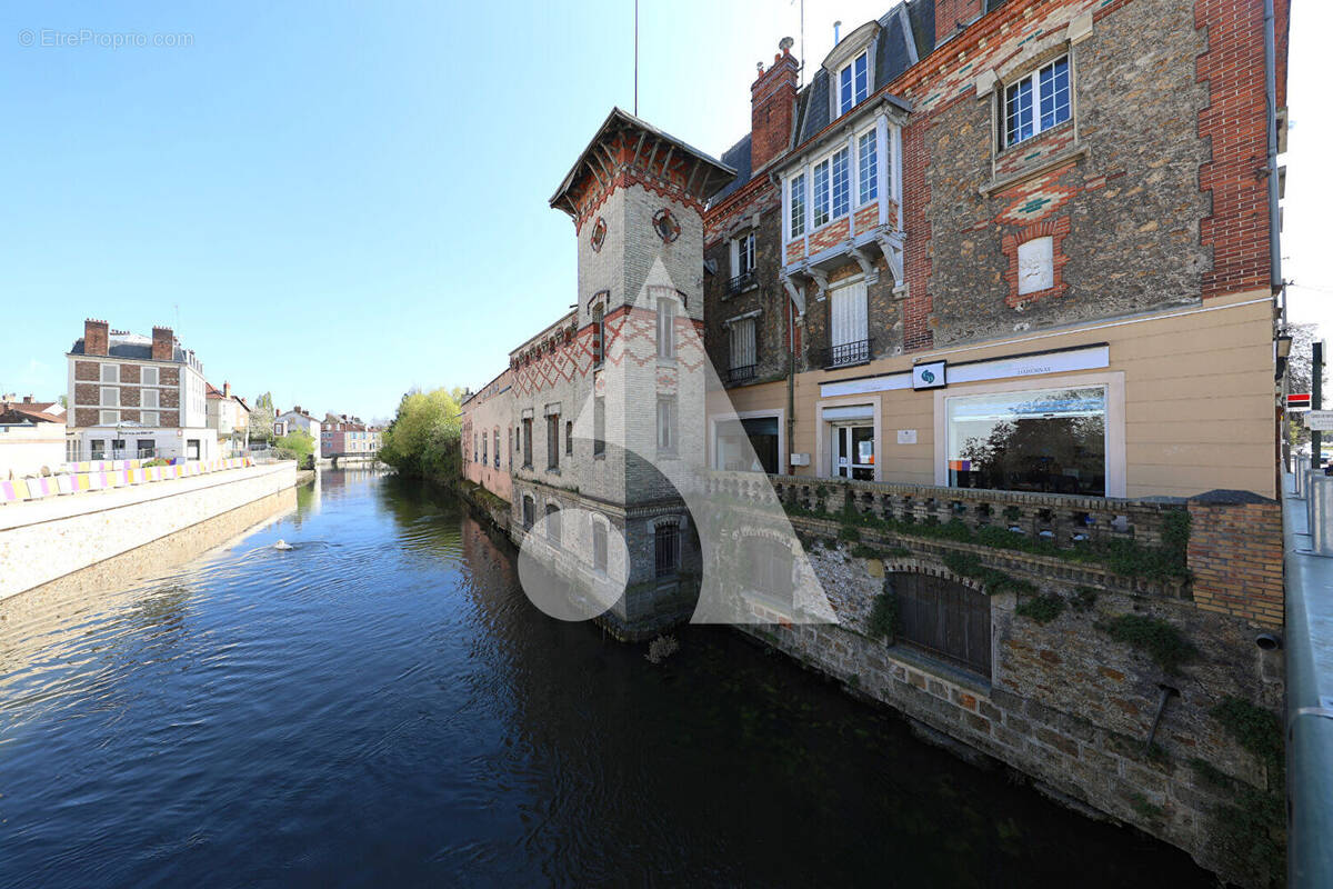Appartement à CORBEIL-ESSONNES