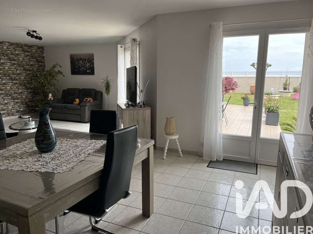 Maison 187 m² à Saujon  - photo 9