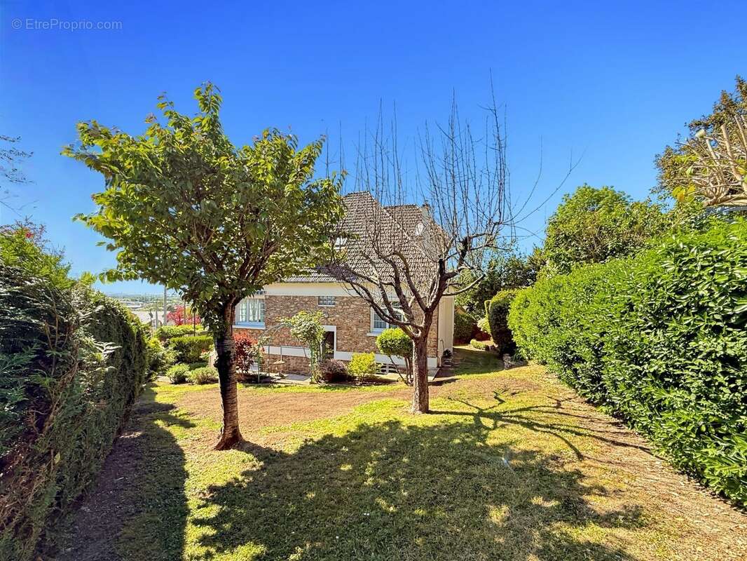 Maison à SUCY-EN-BRIE