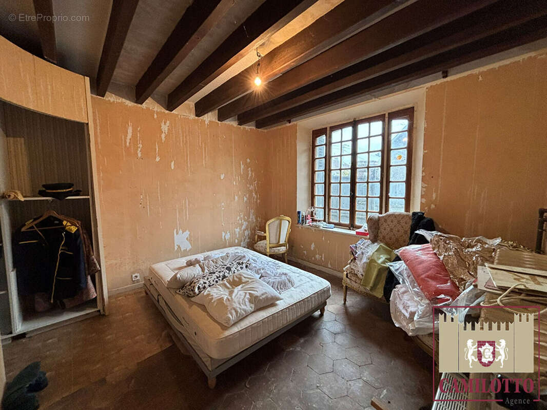 Maison à SERAZEREUX