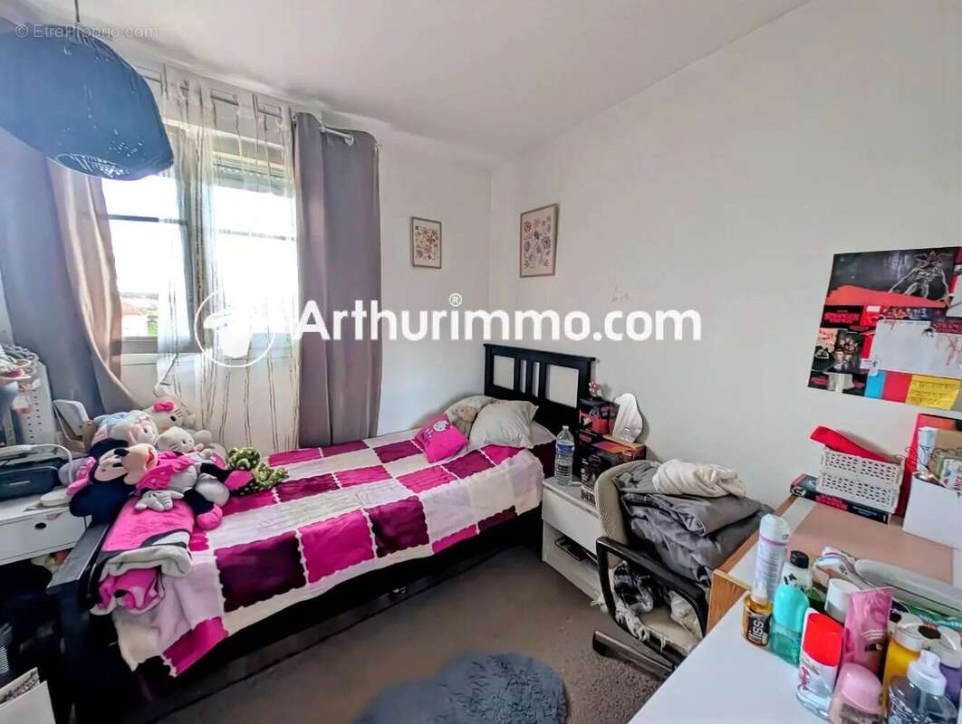 Maison à SAVIGNY-LE-TEMPLE