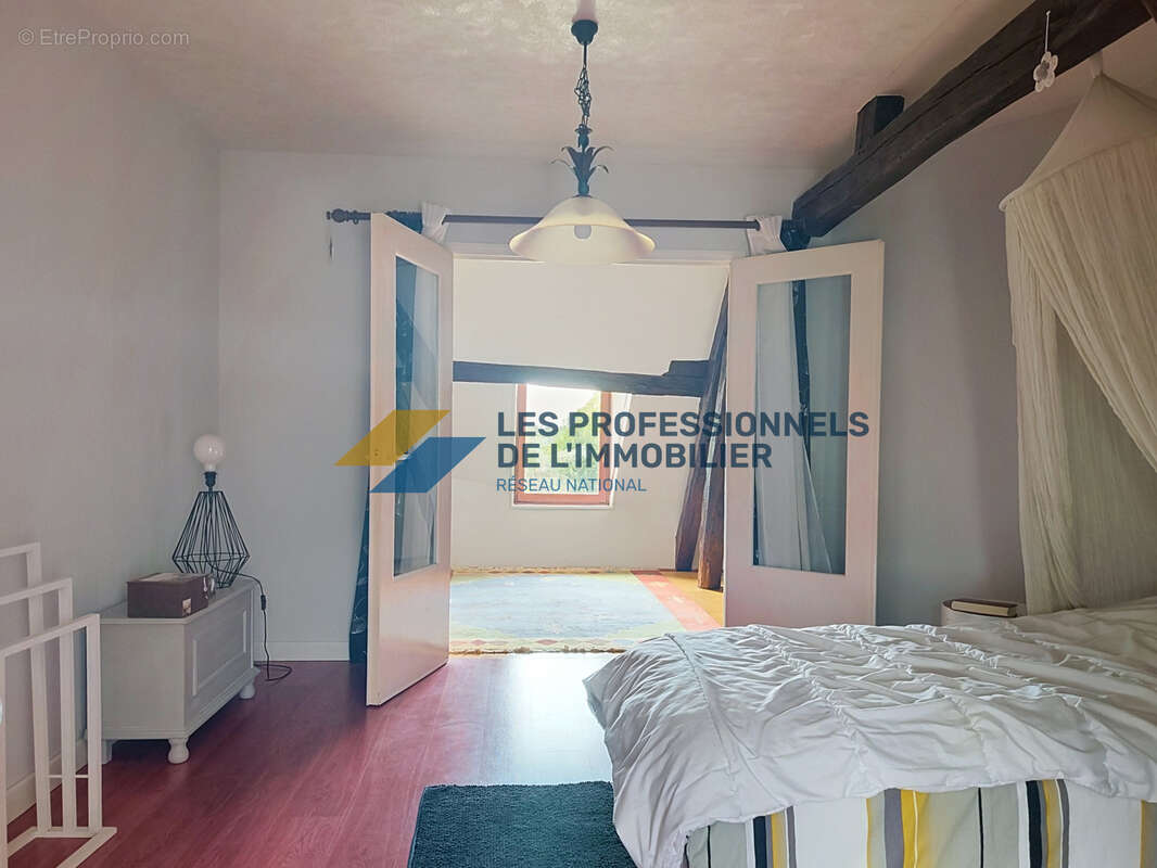 Maison à AMILLY