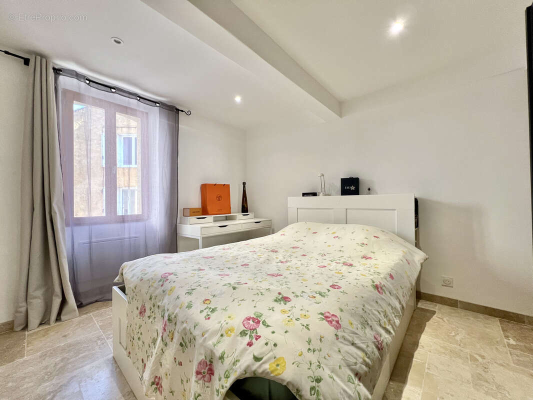 Maison à PLAN-DE-LA-TOUR