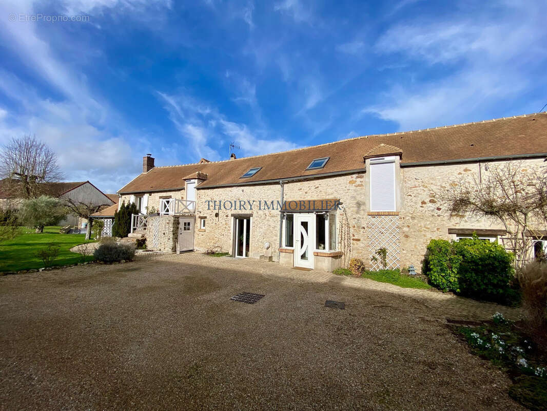 Maison à ORGERUS
