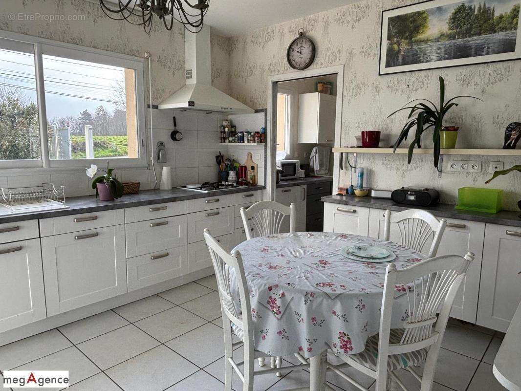 Maison à SAINTE-FEREOLE
