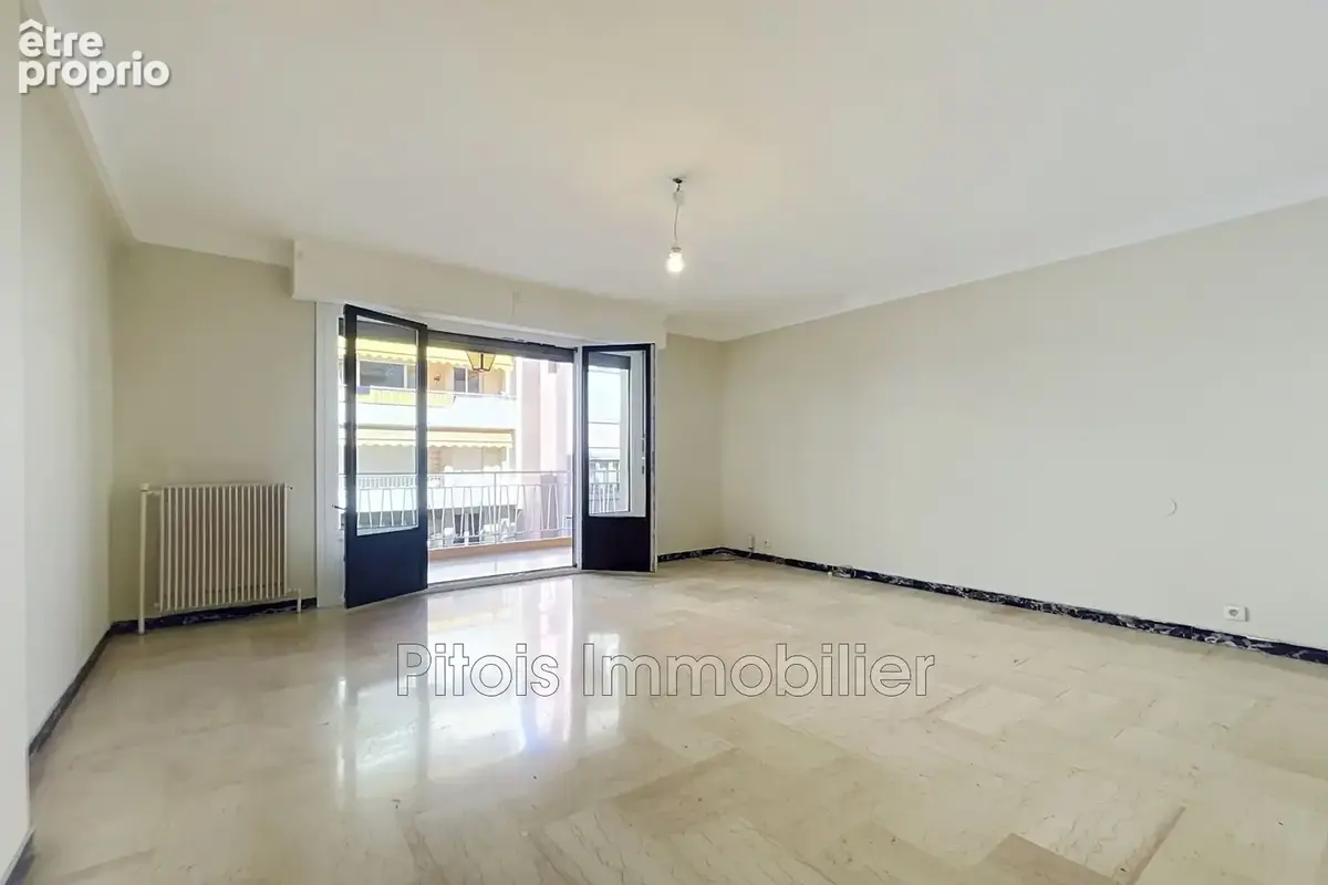 Appartement 2 pièces 67 m² à vendre à Antibes (06600) - photo 2