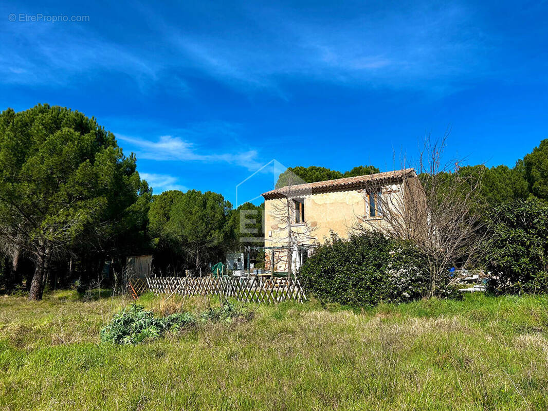 Maison à LE CANNET-DES-MAURES