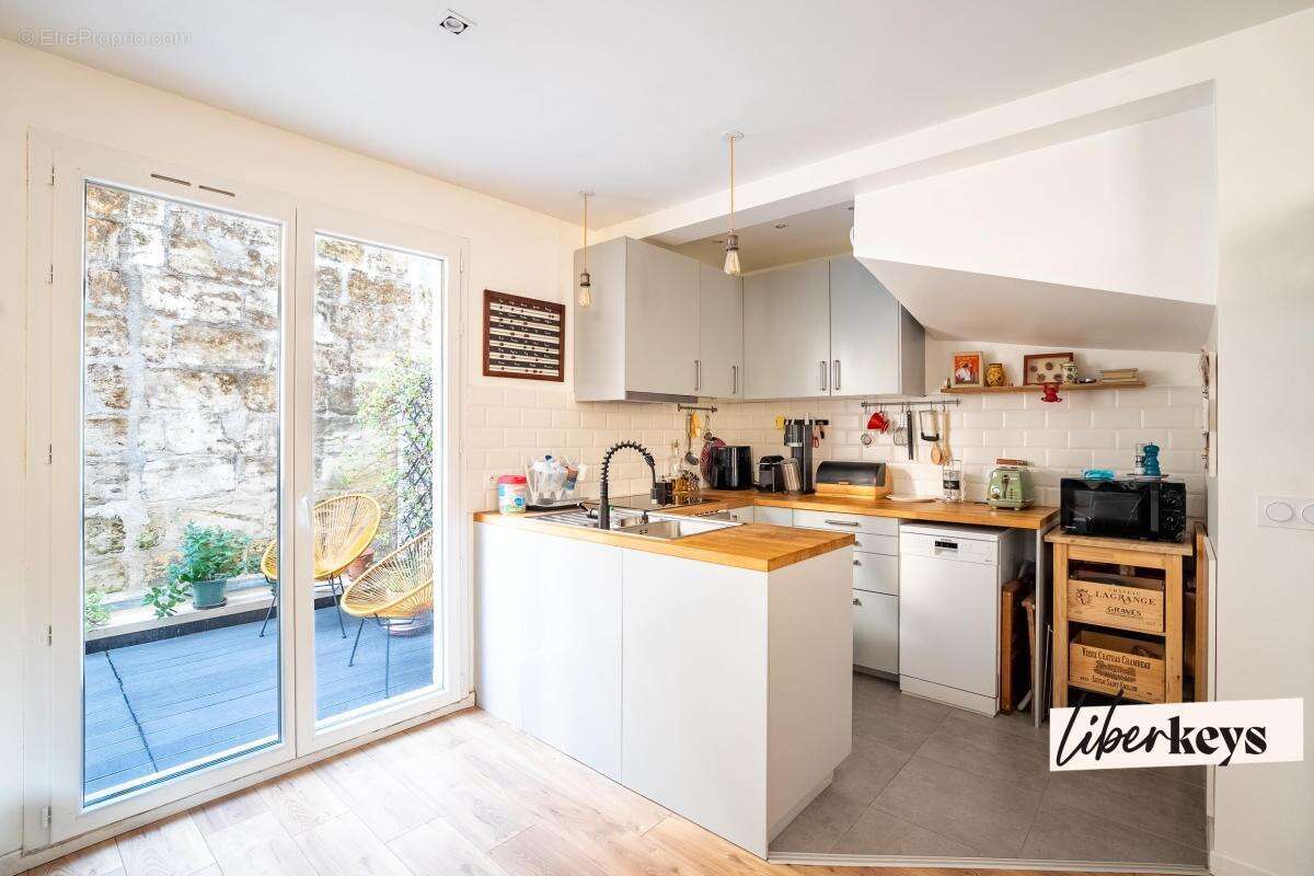 Appartement à BORDEAUX