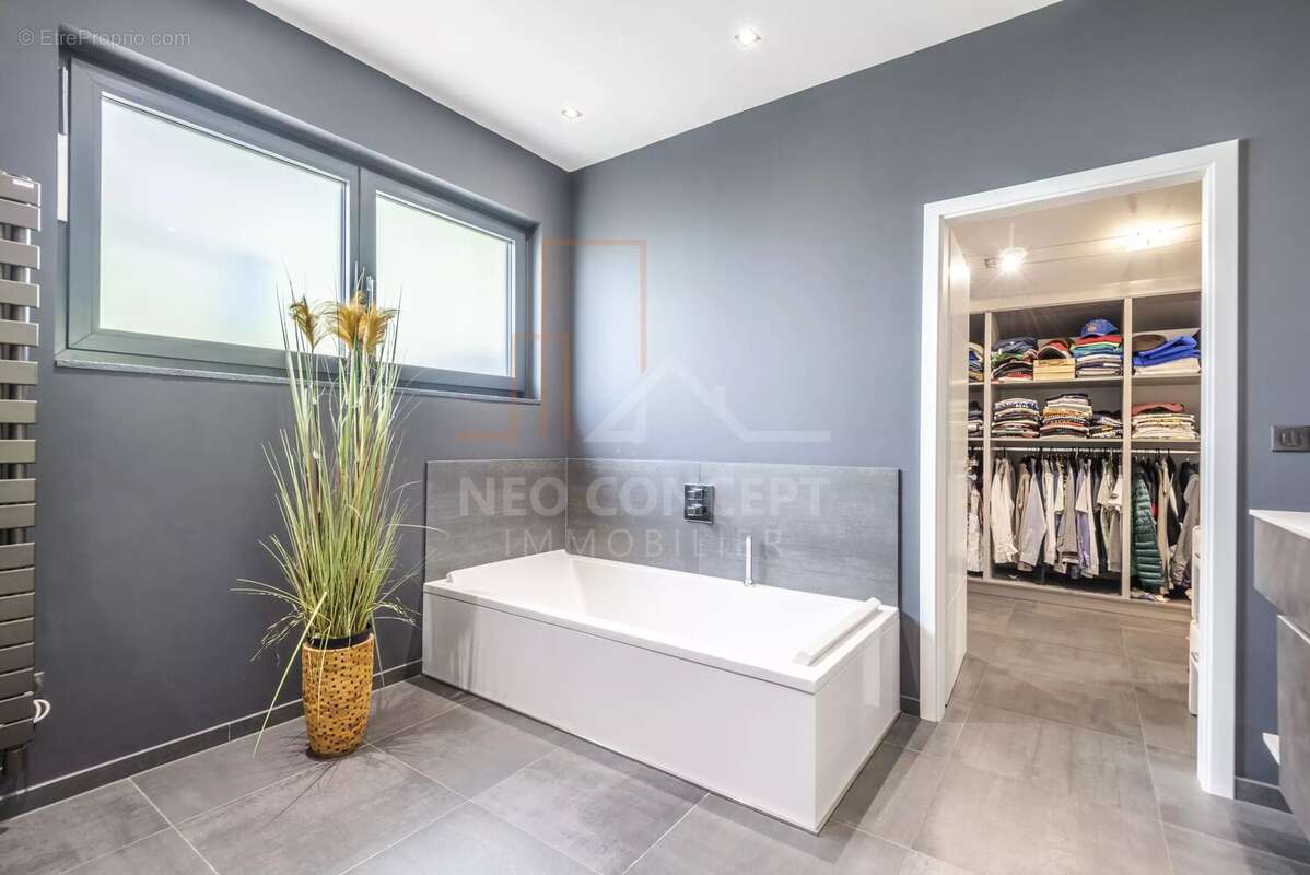 Maison à SCHIRRHEIN