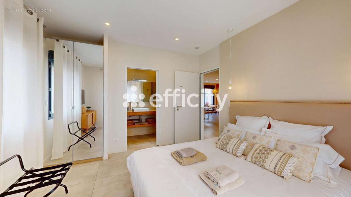 Maison à VALRAS-PLAGE