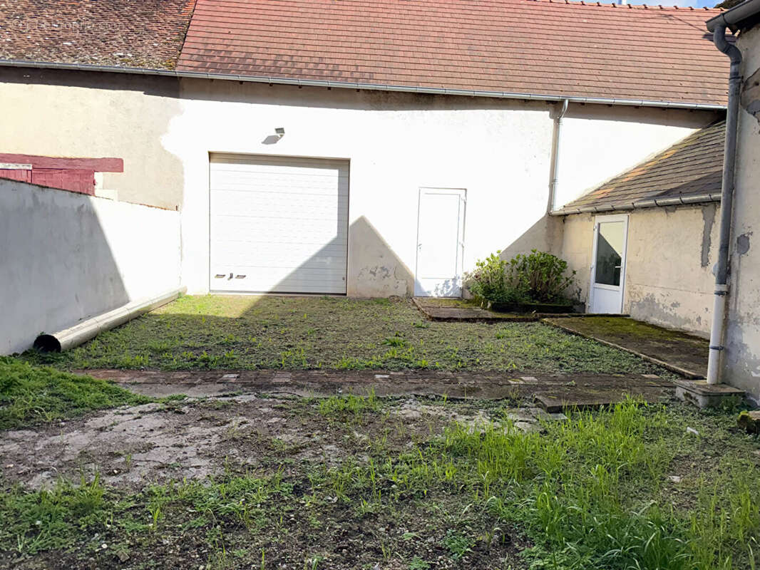 Appartement à MAGNY-COURS