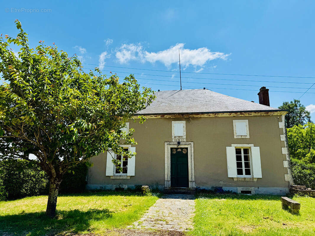 Propriété de charme en pleine nature avec gîte et dépendances - photo 5