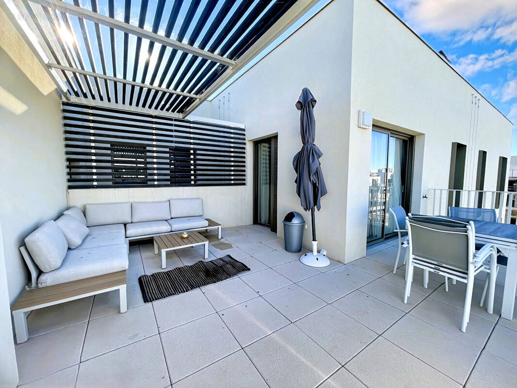 Appartement à MAUGUIO