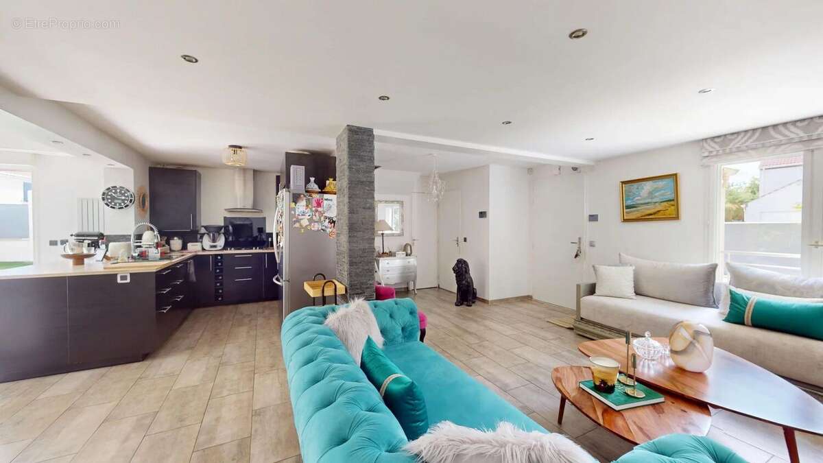 Maison à PONTAULT-COMBAULT