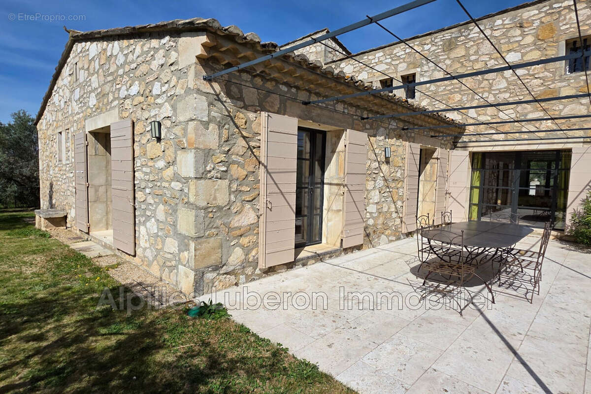 Maison à EYGALIERES