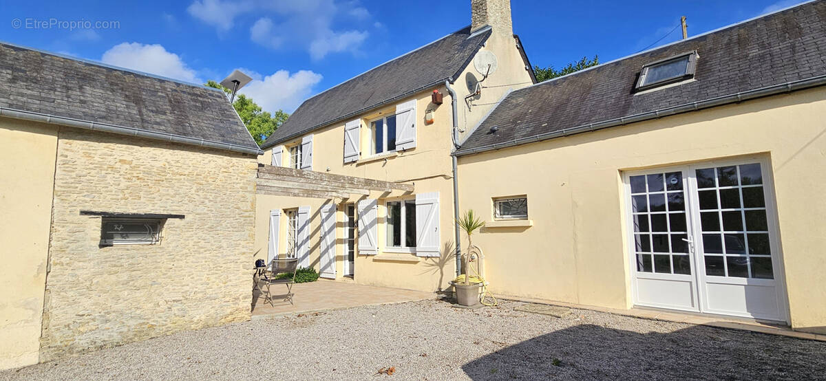 Maison à GRANDCAMP-MAISY