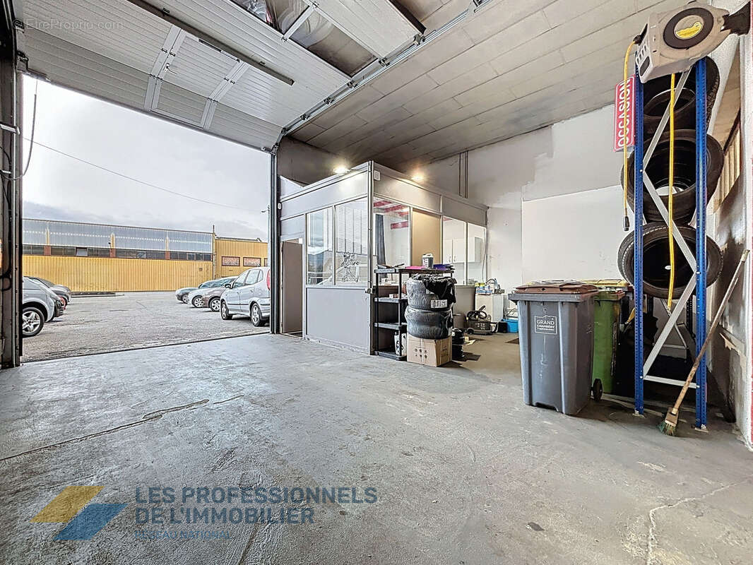 Commerce à LA RAVOIRE