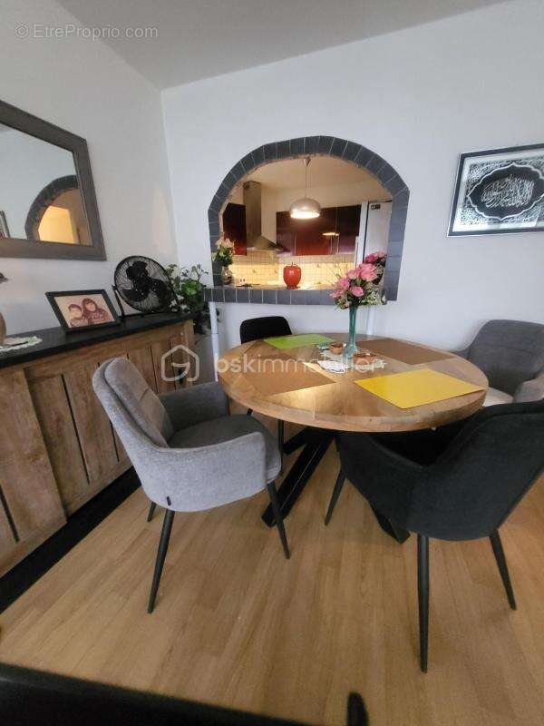 Appartement à SIN-LE-NOBLE