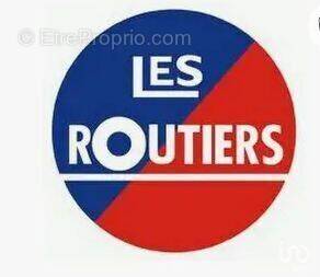 Photo 1 - Commerce à TAVERS