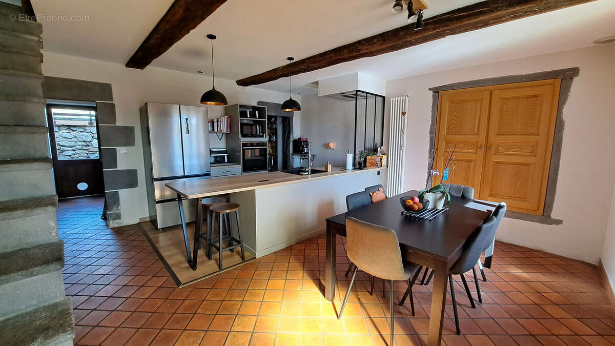 Maison à MANZAT