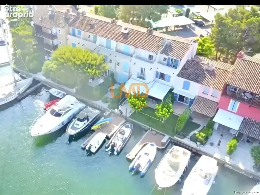 Port Grimaud 2 - Maison 225m2 - 12 Pièces - 3 Postes d'amarrage - photo 2