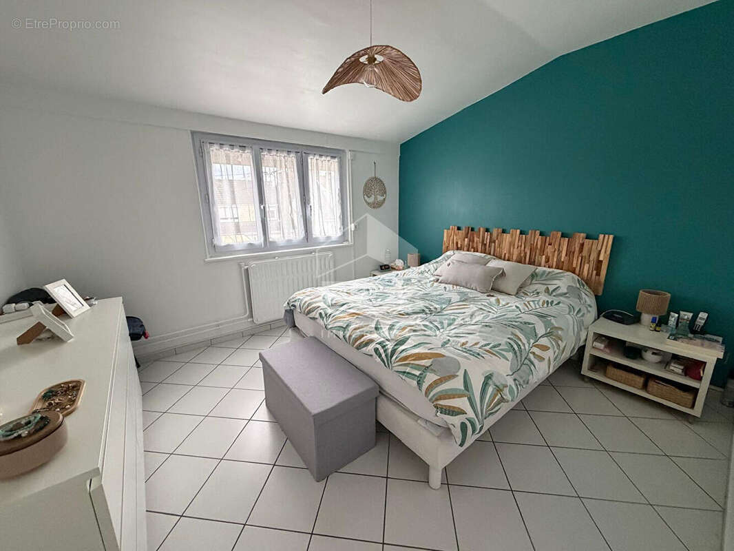 Maison à SAINT-CLAIR-DE-LA-TOUR