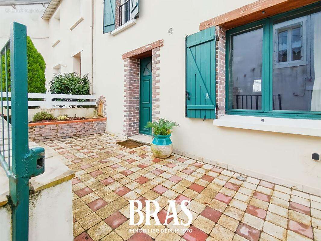 Maison à BASSE-GOULAINE