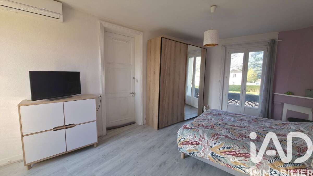 Photo 9 - Maison à VEAUCHE