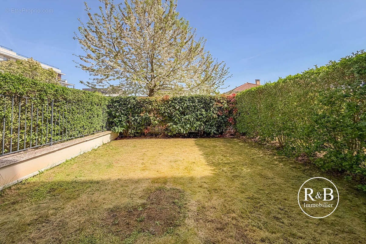 Appartement à VILLEPREUX