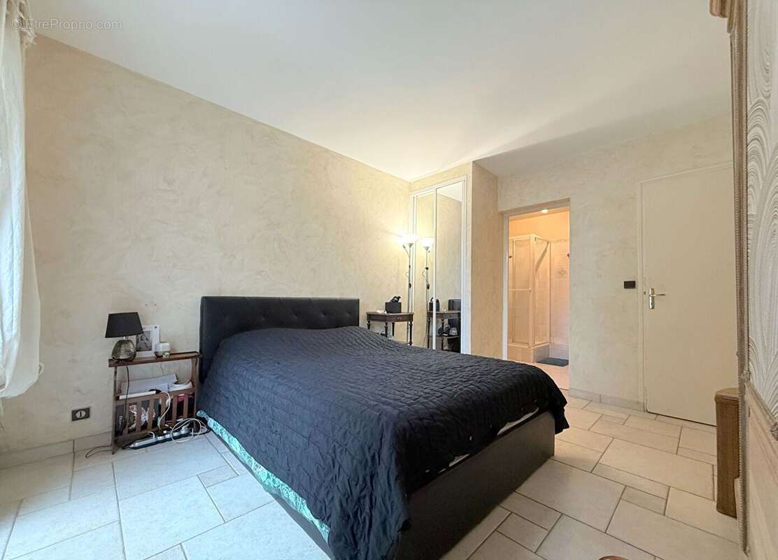 Maison à RIS-ORANGIS