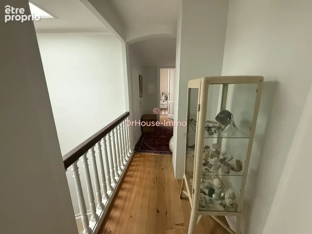 Maison 10 pièces 240 m² à vendre à Villenave-D'ornon (33140) - photo 9