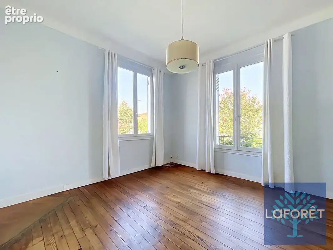 Maison de caractère des années 1920  -190 m² - 5 chambres - piscine - photo 3
