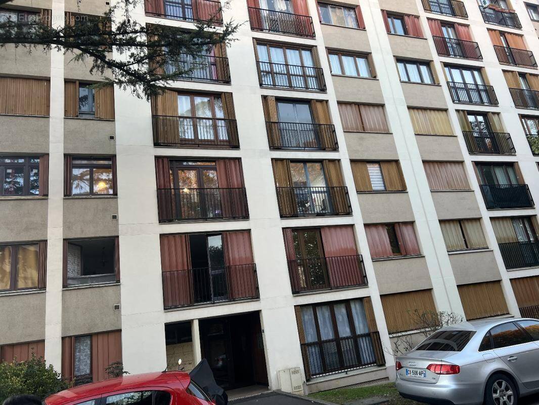 Appartement à BONDY