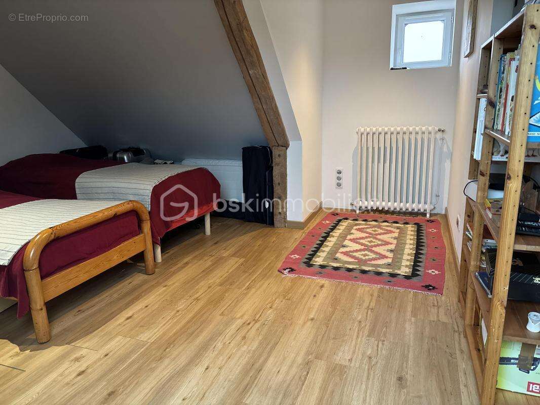 Maison à REIGNAC-SUR-INDRE