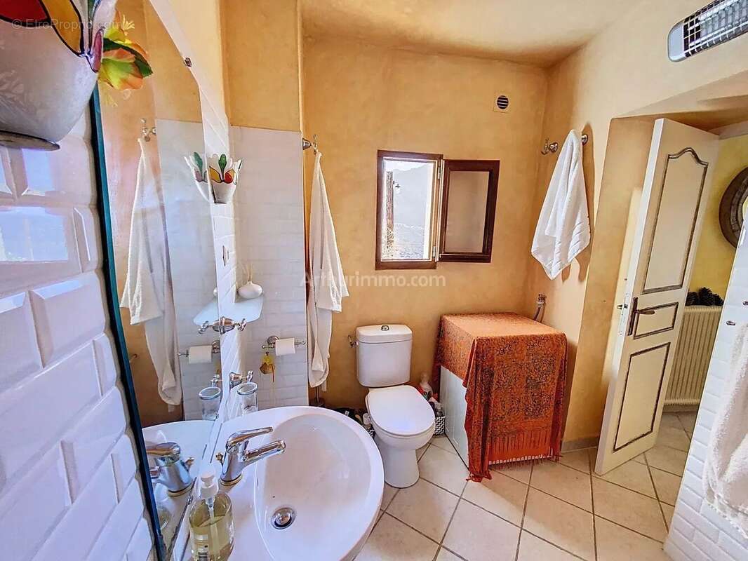 Maison à MONTEGROSSO