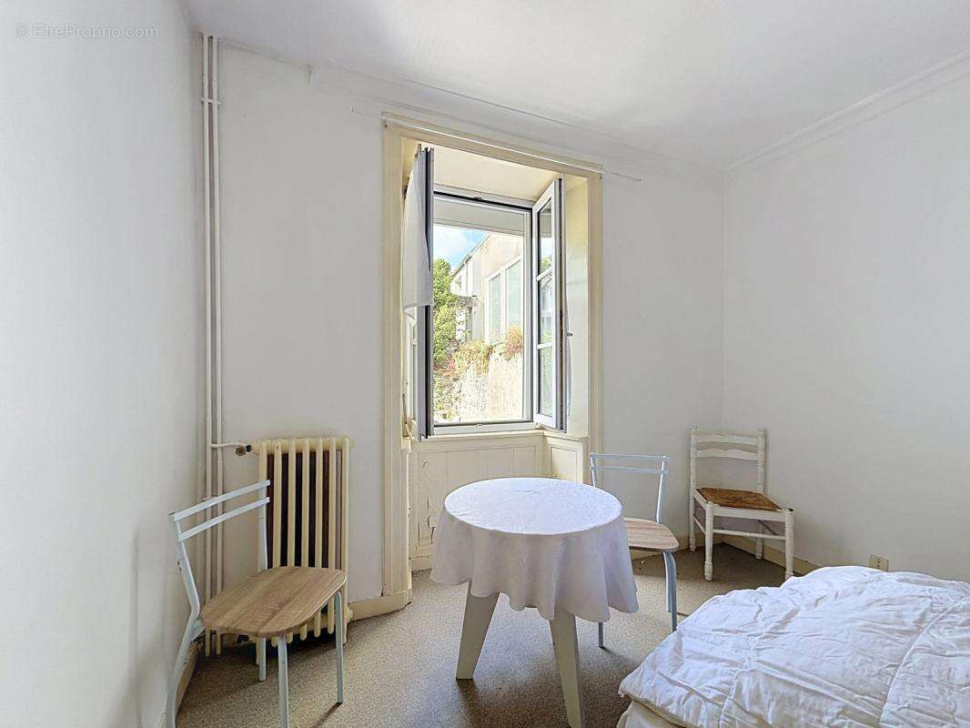 Appartement à CHATEAULIN