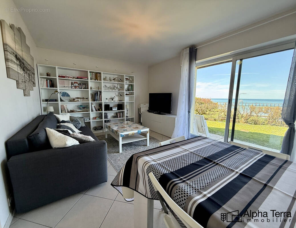 Appartement à LUC-SUR-MER