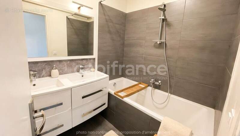 Appartement à PARIS-15E