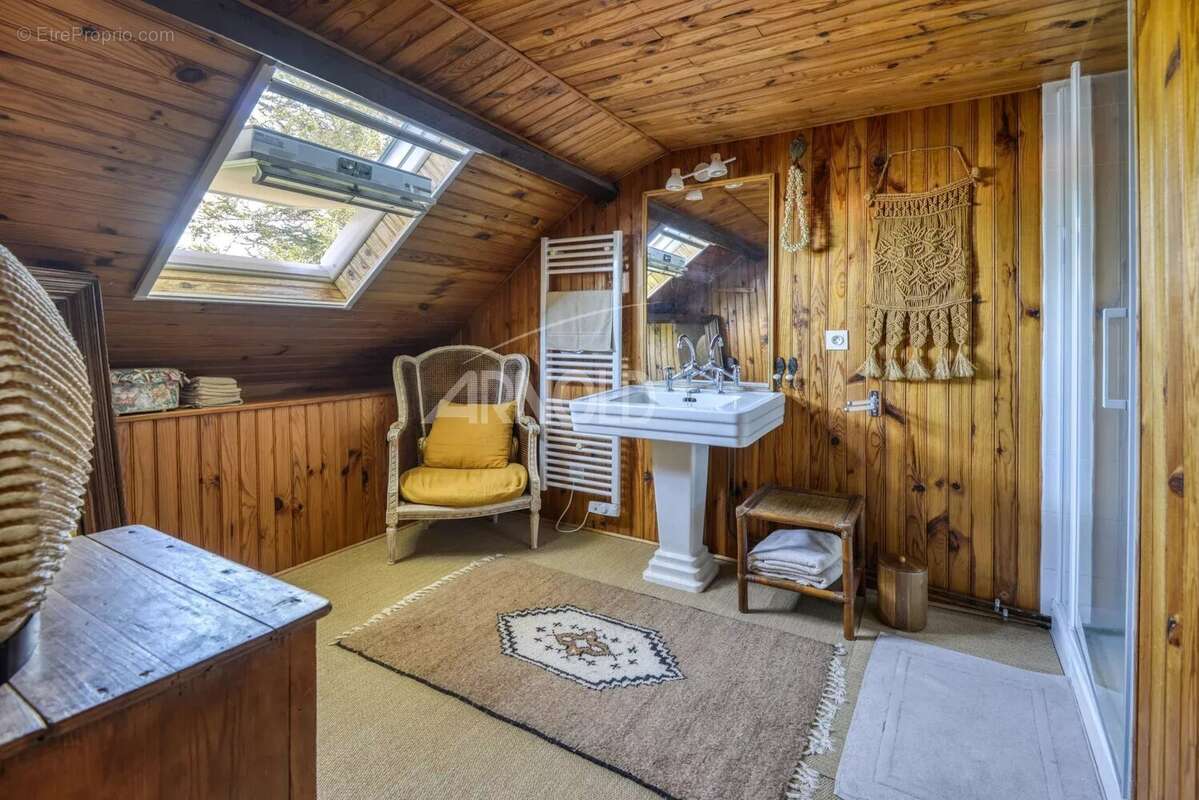Maison de charme Saint -Etienne De Montluc - photo 19