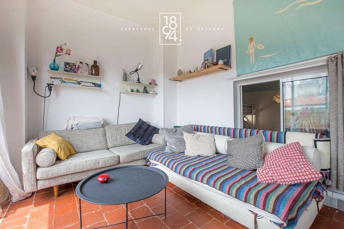 Appartement T2/3 à vendre Marseille 6ème (13006) I 50 m2 I Vue Notre Dame I Cours Pierre Puget - photo 4