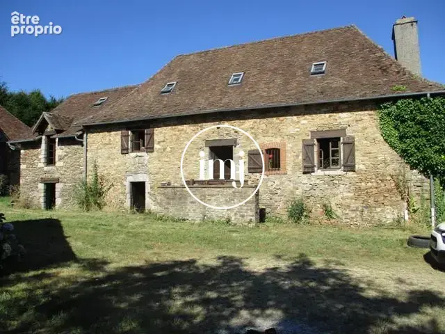 Maison à SAINT-YRIEIX-LA-PERCHE