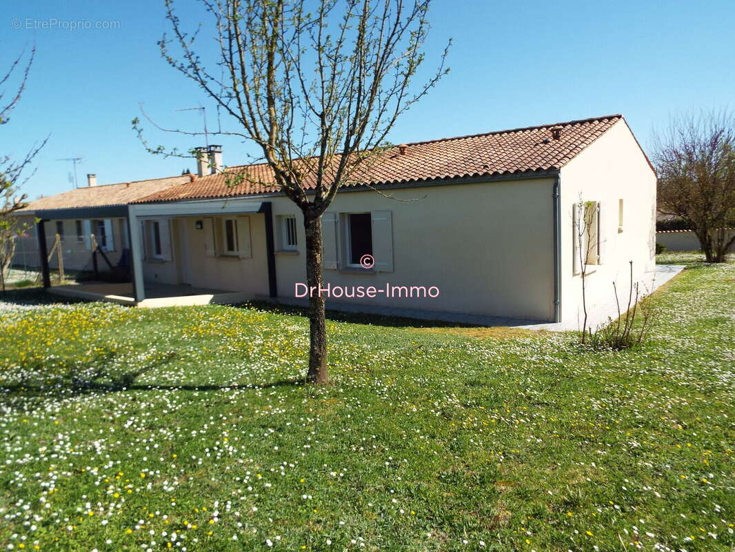 Maison à PONS