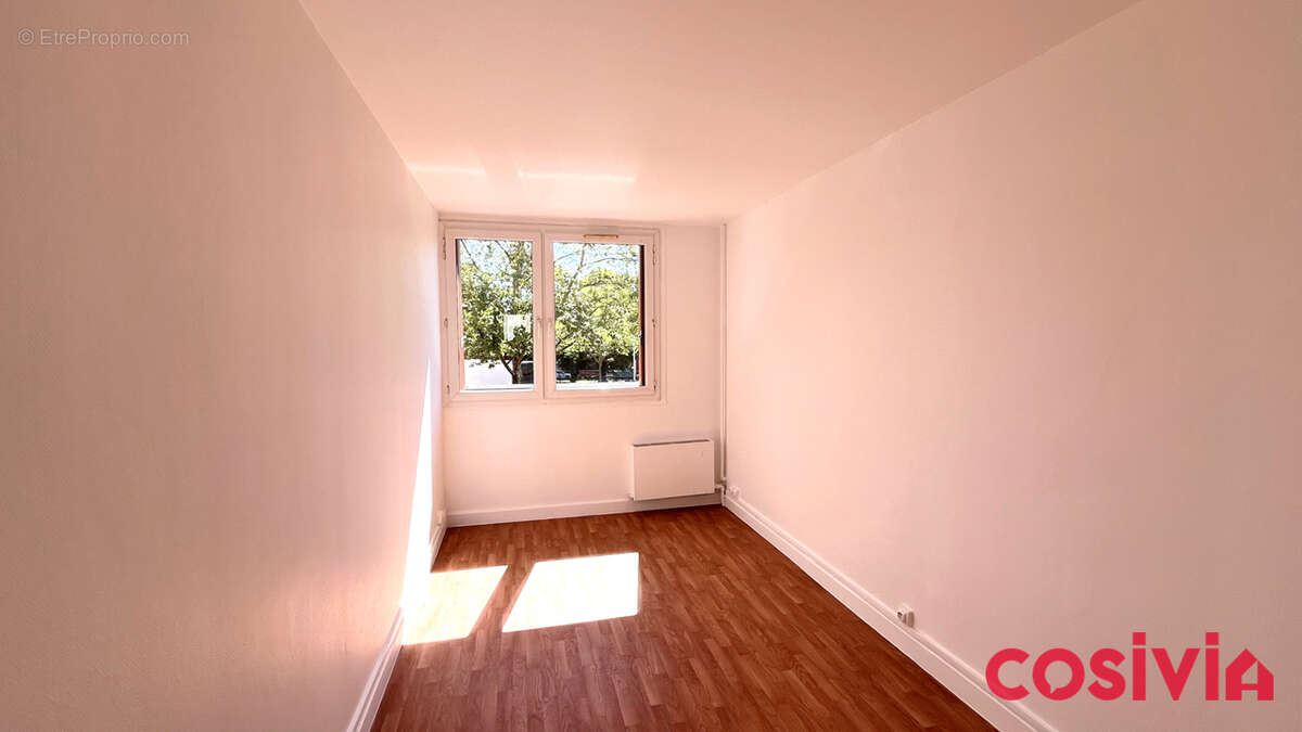 Appartement à NANTERRE