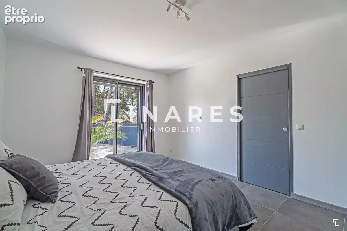 LA VERDOYANTE - Villa T5 de 180m² -  Piscine - Garage de 33m² - Terrain 1280m² - 13011 EOURES - photo 13