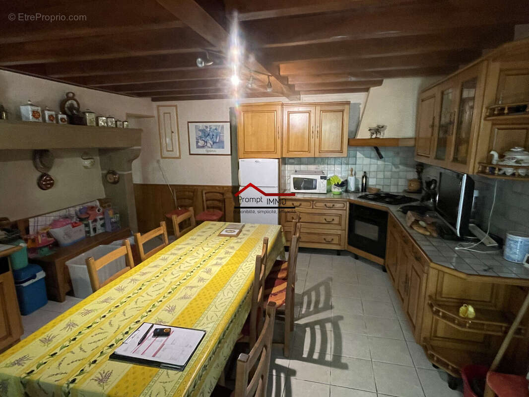 Maison à ROYERE-DE-VASSIVIERE