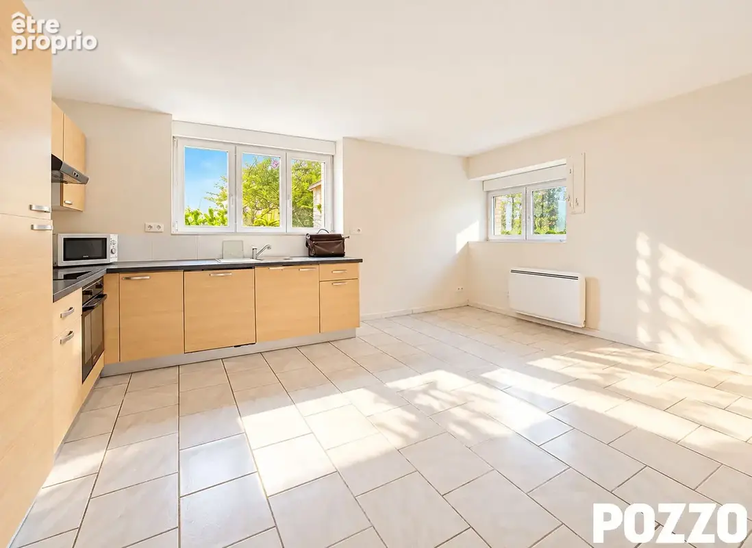 DONVILLE LES BAINS : Maison 5 pièces à vendre - photo 5