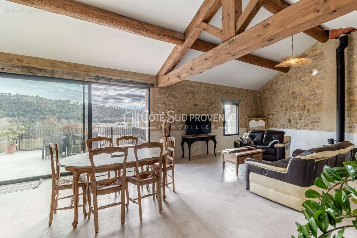 Maison à VAISON-LA-ROMAINE