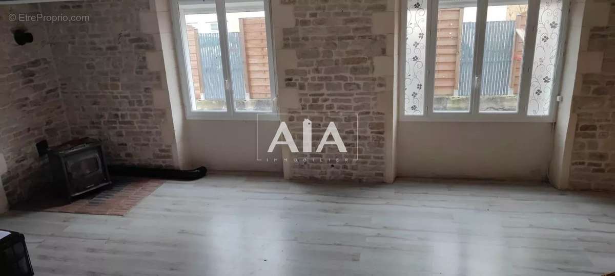 Maison à PAIZAY-NAUDOUIN-EMBOURIE