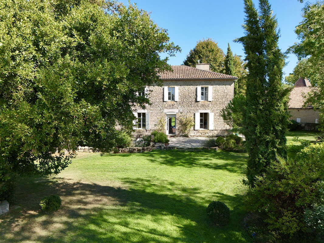 Maison à TOMBEBOEUF